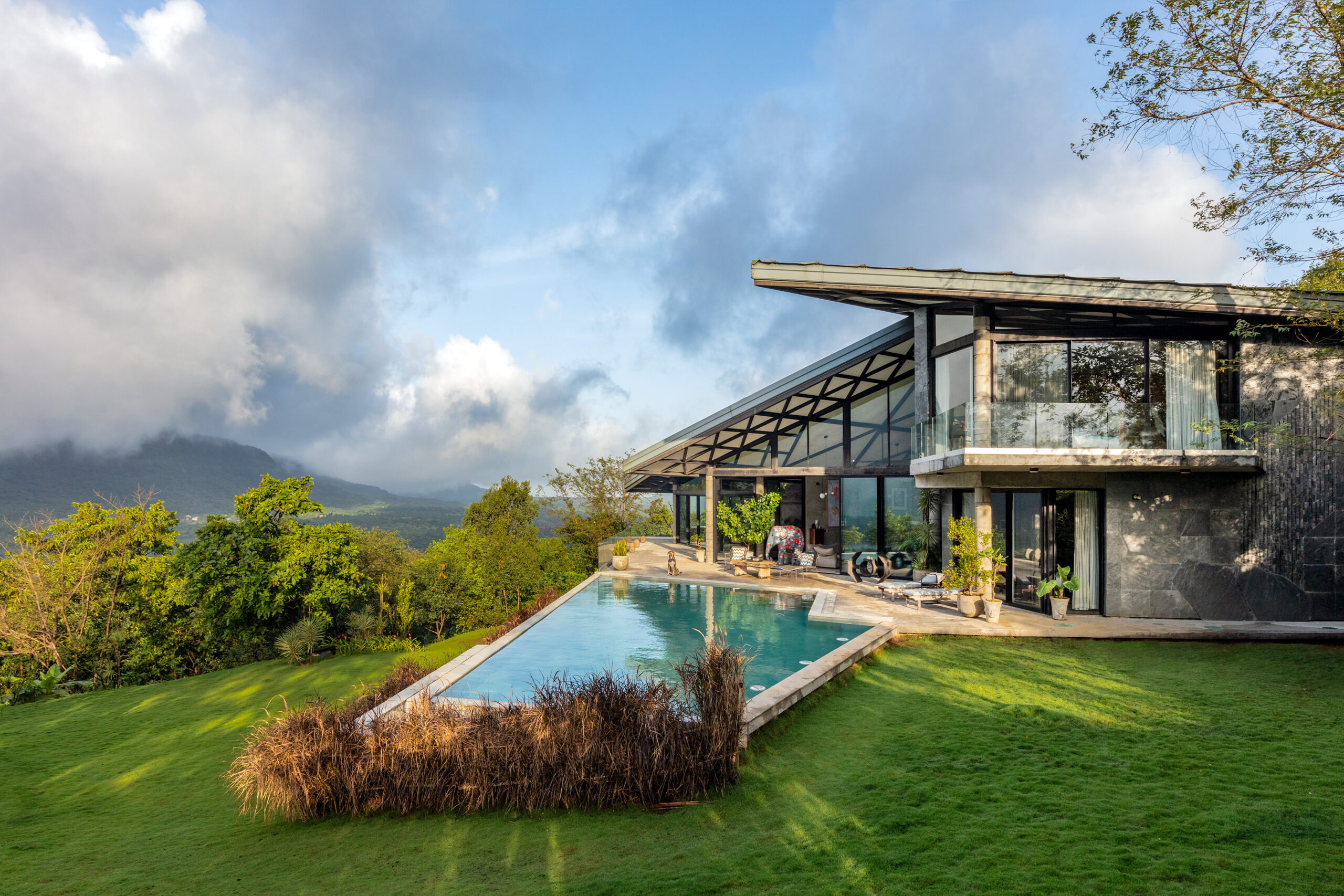 Drift house, Little Much Farm